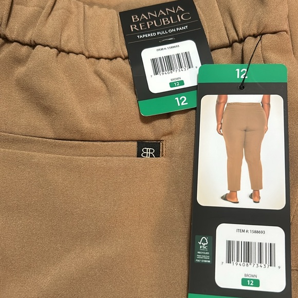 Banana Republic Ladies Tapered Pull On Pants 6, 12 NWT - Picture 4 of 5